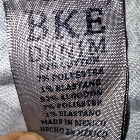 A pair of BKE Denim Jake Straight jeans in a size of 28R with a 28" inseam - Picture 6 of 8